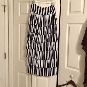 Dainty Jewells ruffle skirt